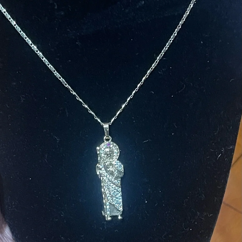 Necklace - Picture 2 of 2
